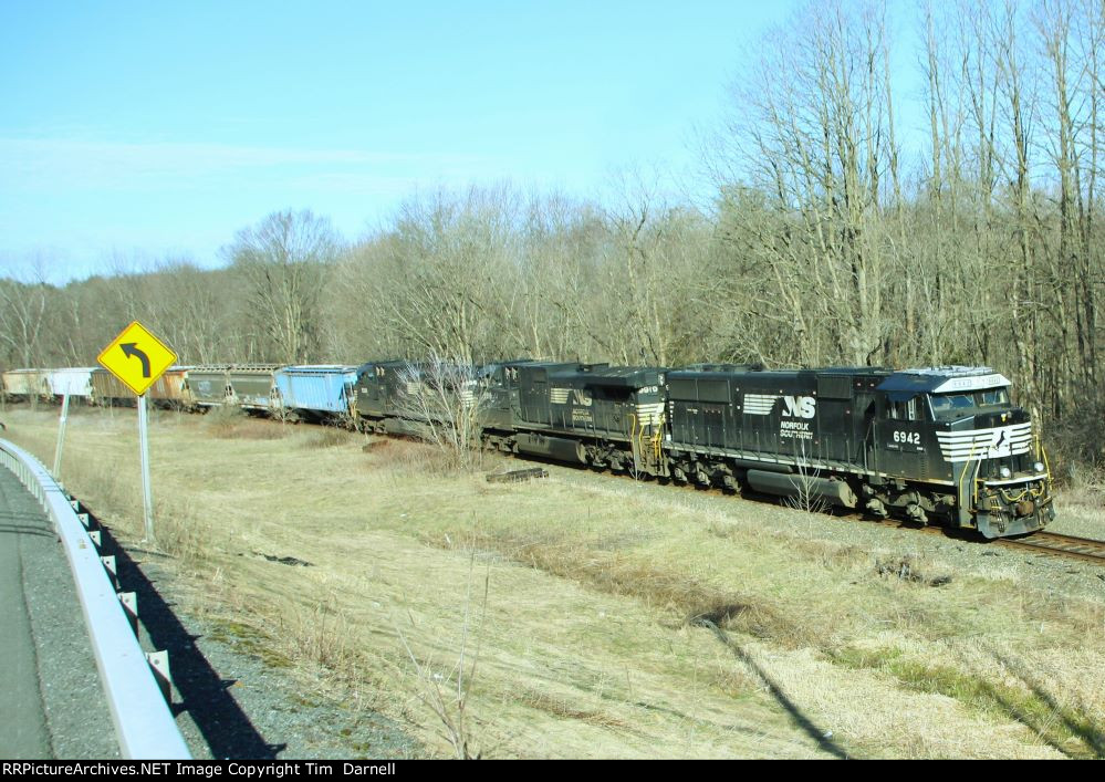 NS 6942 on 16R